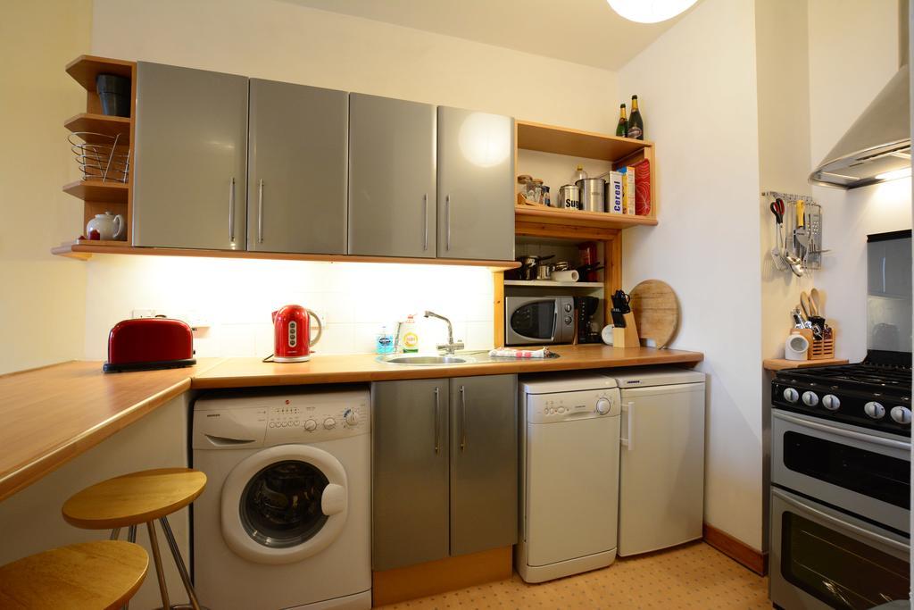 Old Town View - Picture Perfect! Apartment เอดินบะระ ภายนอก รูปภาพ